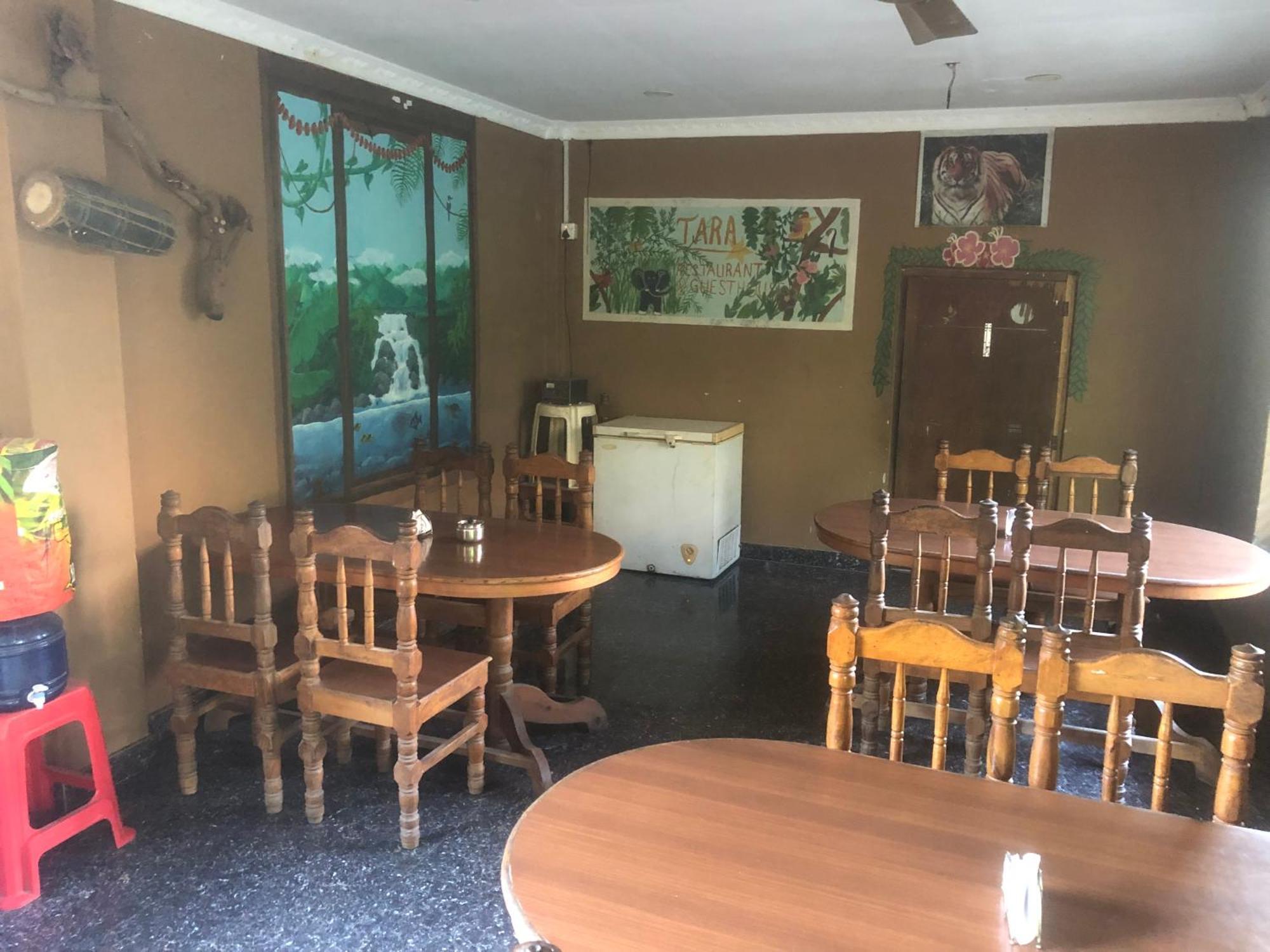 Tara Guesthouse - Sauraha,Chitwan Экстерьер фото