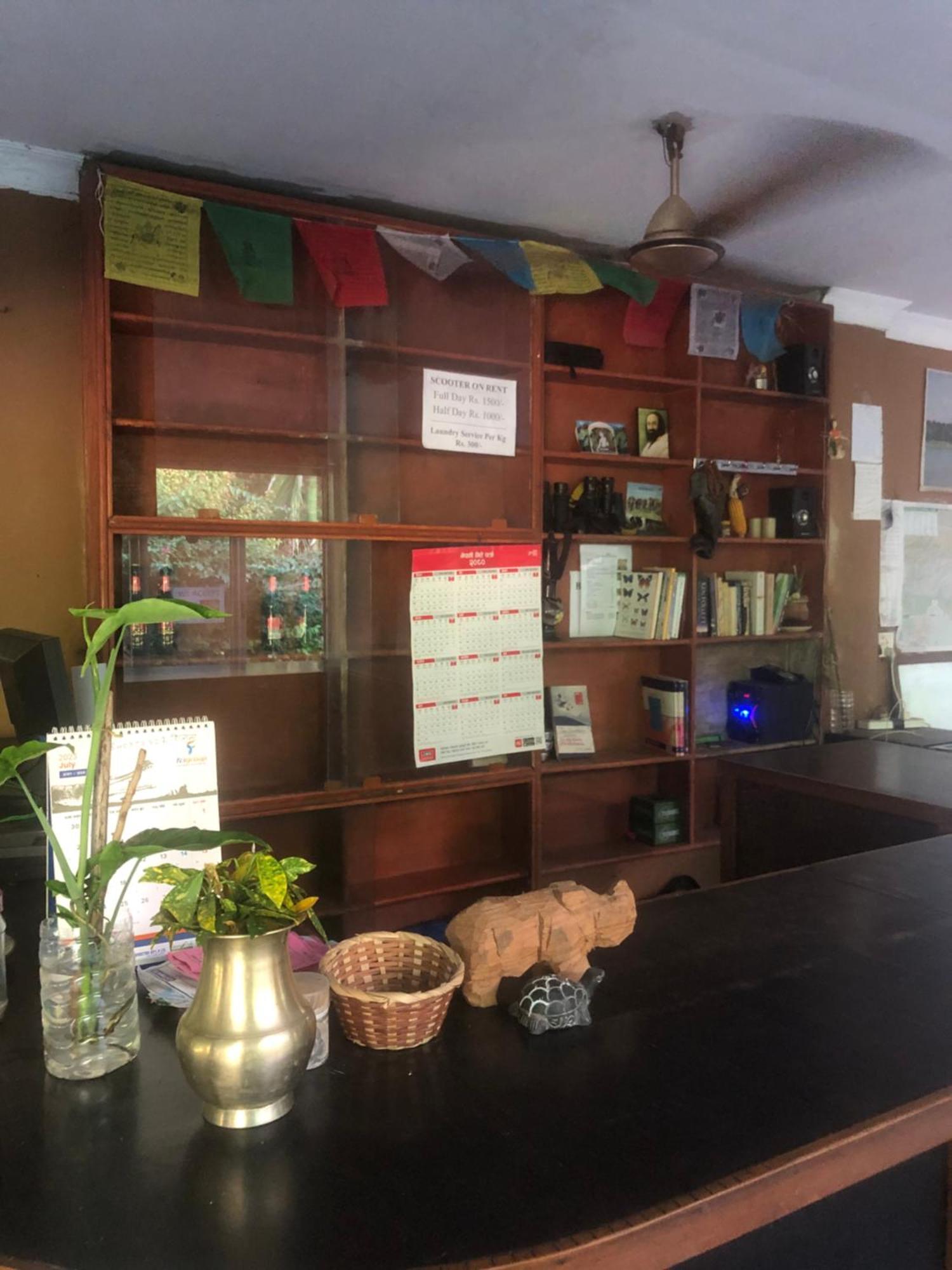 Tara Guesthouse - Sauraha,Chitwan Экстерьер фото