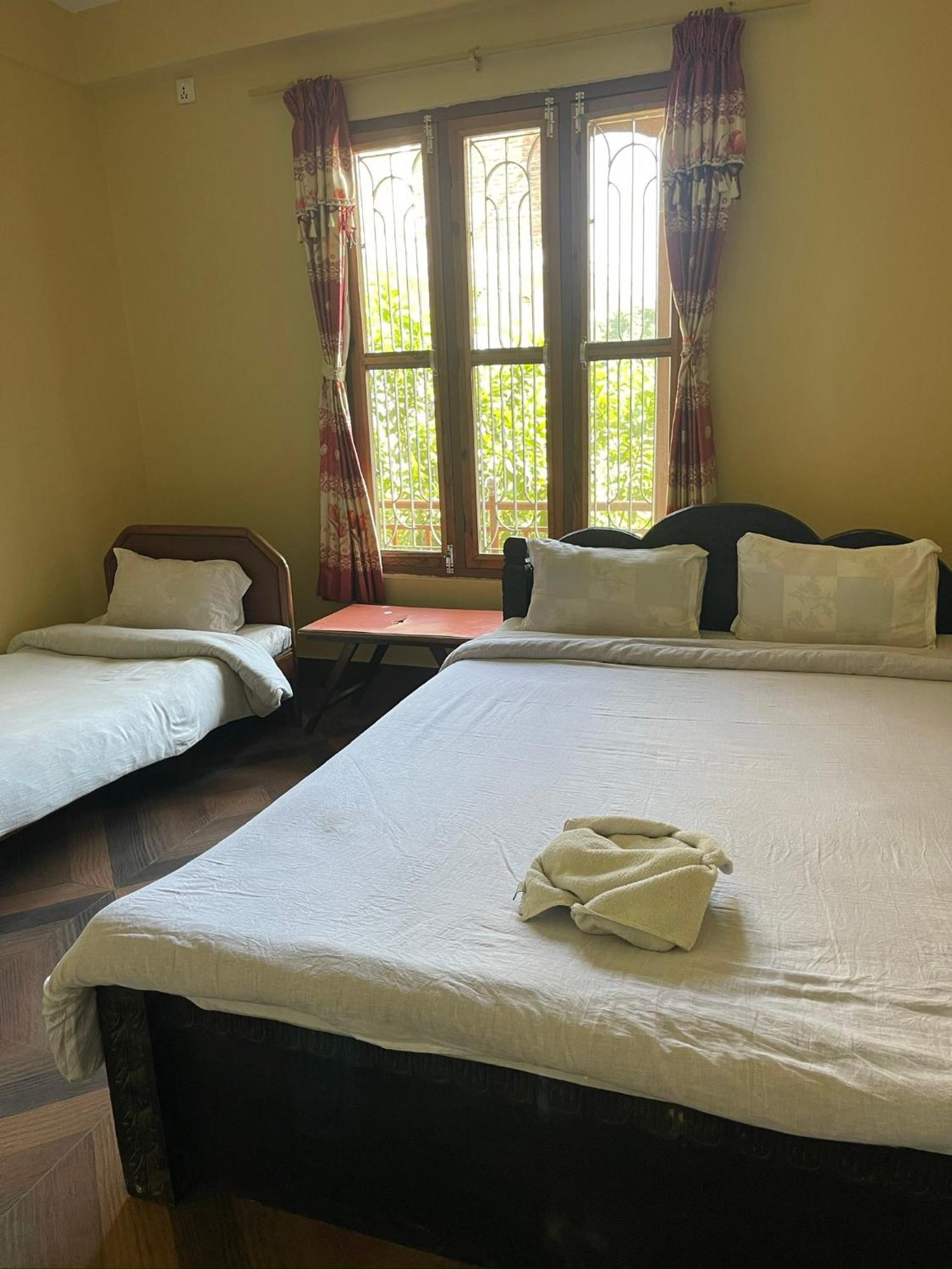 Tara Guesthouse - Sauraha,Chitwan Экстерьер фото