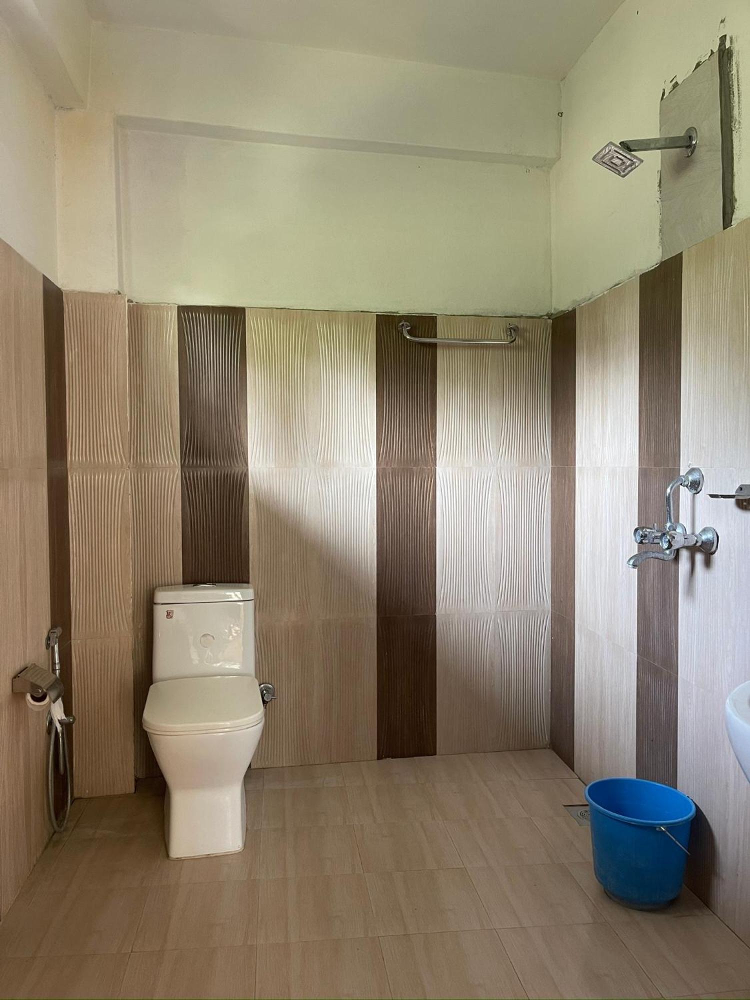 Tara Guesthouse - Sauraha,Chitwan Экстерьер фото